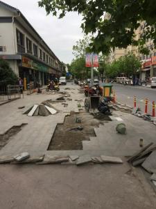 迅速整修違停損壞路面，居民紛紛點贊！
